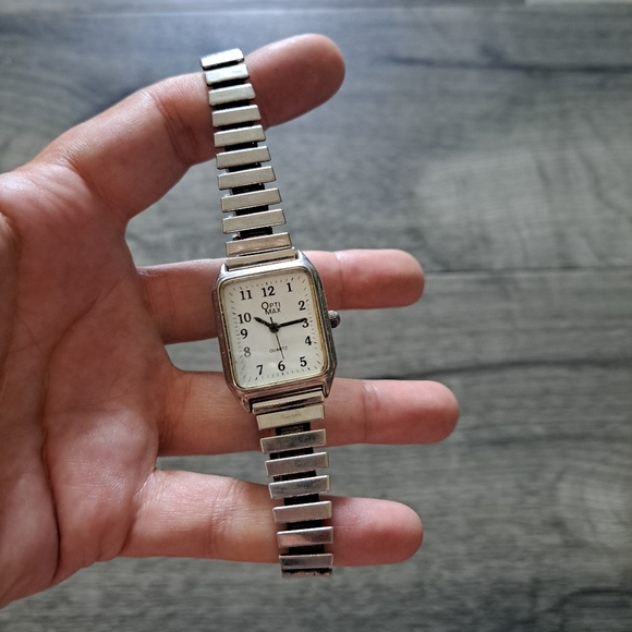 Vintage Opti Max Silver Watch with White Face *needs New Battery - Picture 5 of 5